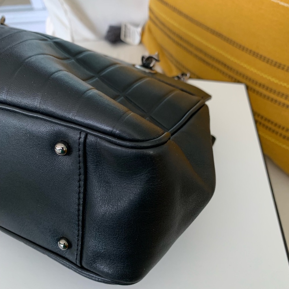 Chanel bag Authentic - Picture 8 of 13